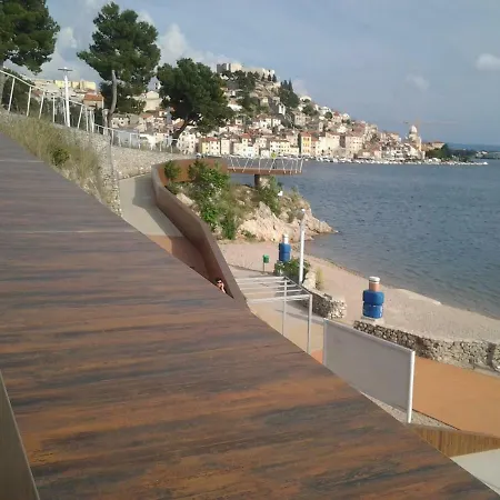 Mile Apartament Szybenik